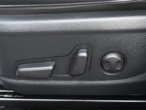 Certified 2023 Kia Seltos SX w/ SX Sunroof Package image 23