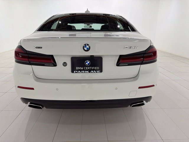 Certified 2023 BMW 530i xDrive w/ Convenience Package AWD/4WD image 4
