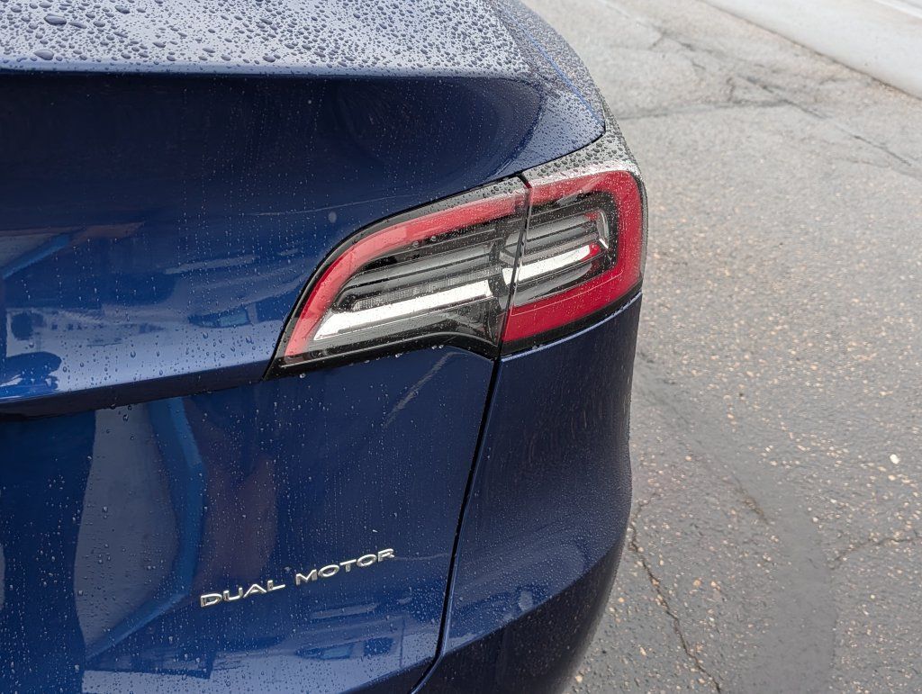 Used 2022 Tesla Model Y Long Range AWD/4WD image 6