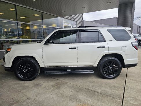 Used 2019 Toyota 4Runner Limited image 2