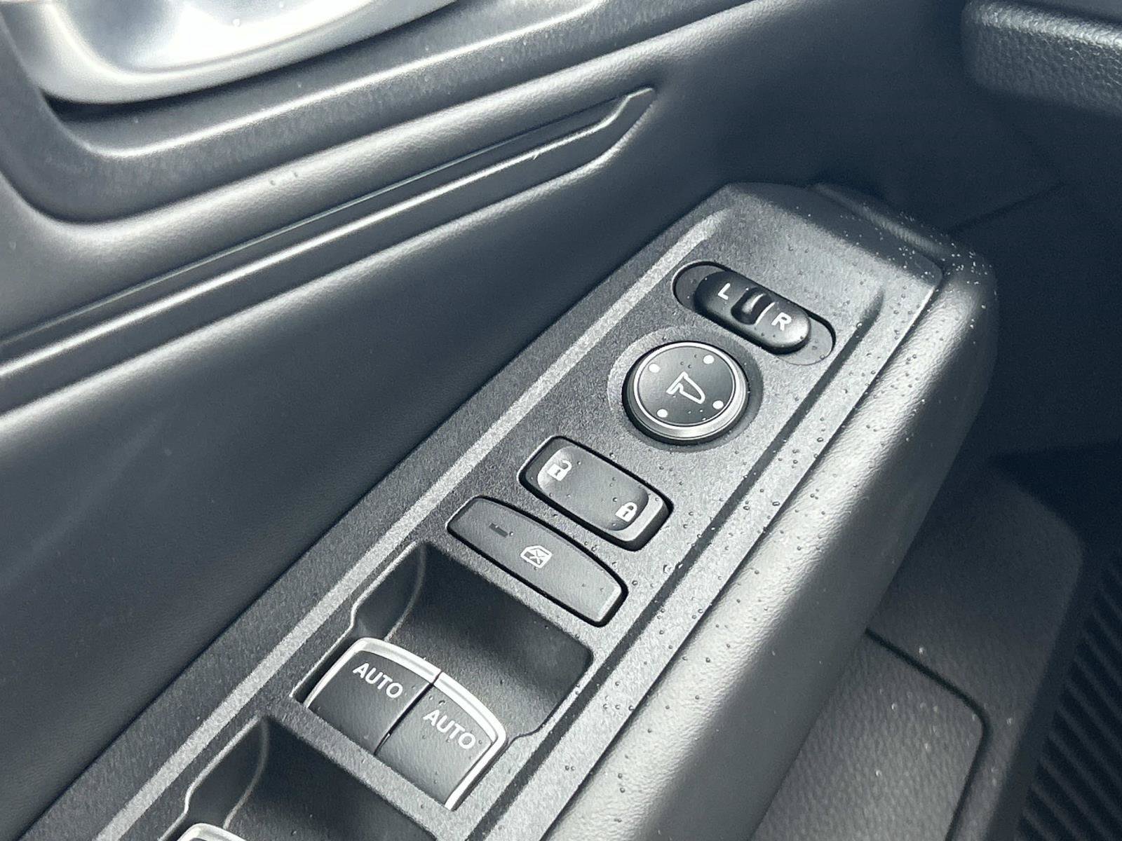 Used 2023 Honda Accord EX image 29