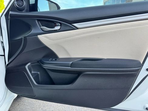 Used 2019 Honda Civic EX image 38