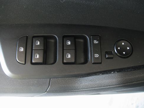 Certified 2023 Kia Sportage LX image 9