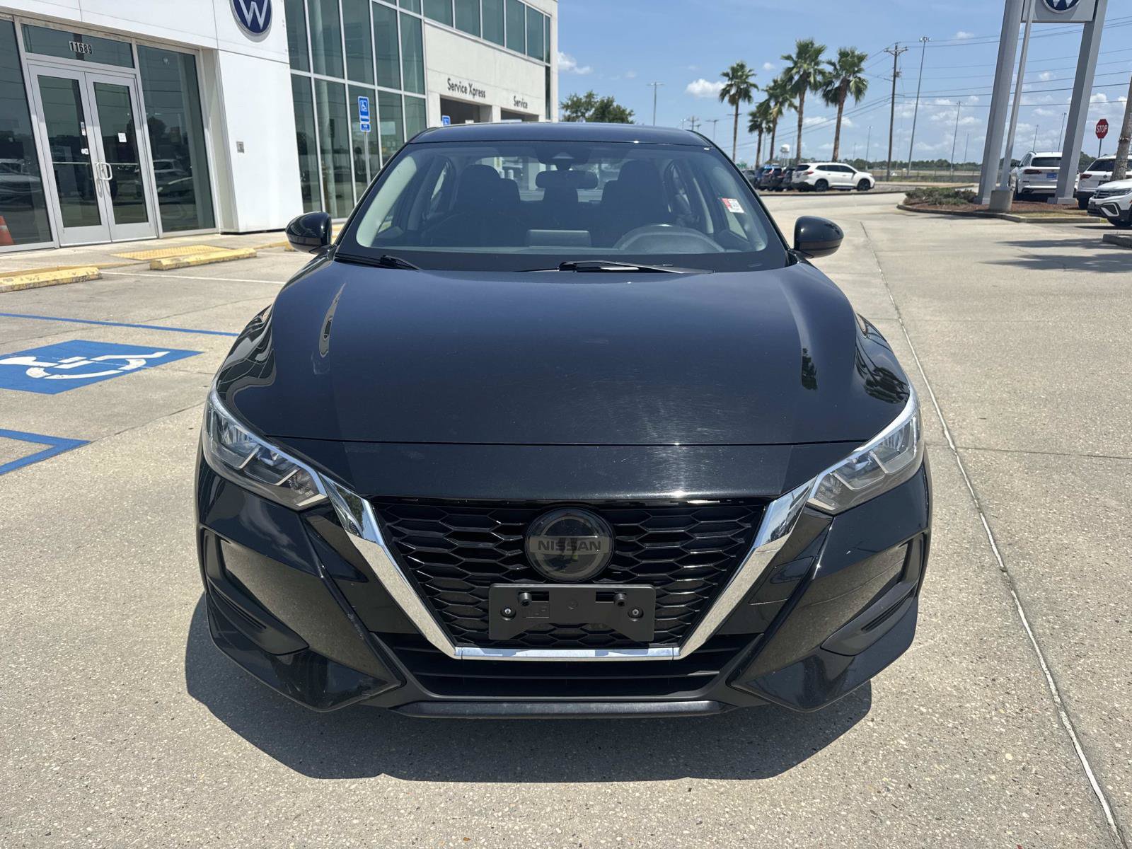 Used 2022 Nissan Sentra SV FWD image 2