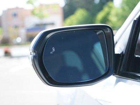 Used 2020 Honda CR-V Touring image 10
