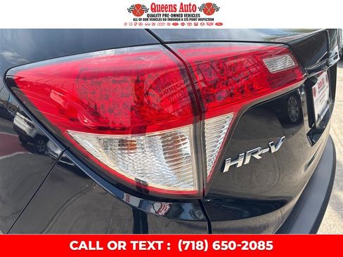 Used 2022 Honda HR-V LX image 30