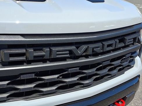 Certified 2024 Chevrolet Silverado 1500 Custom Trail Boss w/ LPO, Dark Essentials Package AWD/4WD image 29