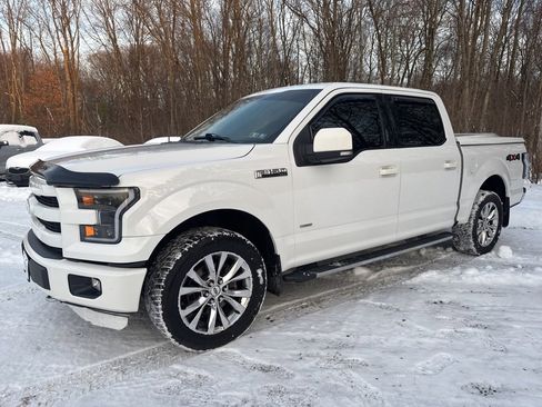 Used 2015 Ford F150 XLT w/ Equipment Group 302A Luxury image 5