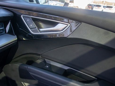 Used 2022 Audi Q4 e-tron Premium Plus image 21