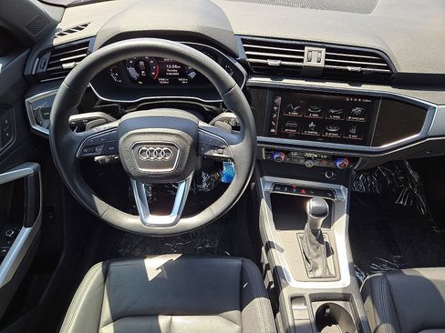 Used 2025 Audi Q3 2.0T Premium AWD/4WD image 18