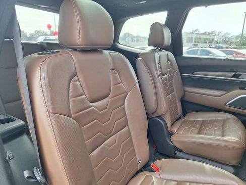 Used 2022 Kia Telluride SX w/ SX Prestige Package image 30