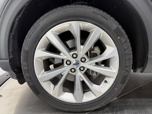 Used 2023 Ford Explorer Platinum w/ Technology Package image 49