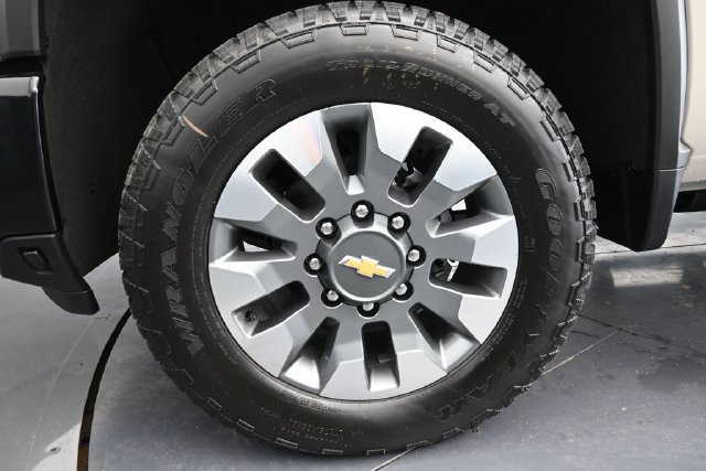 New 2026 Chevrolet Silverado 2500 Custom w/ Custom Value Package AWD/4WD image 17