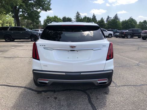 Used 2023 Cadillac XT5 Premium Luxury w/ Technology Package AWD/4WD image 4