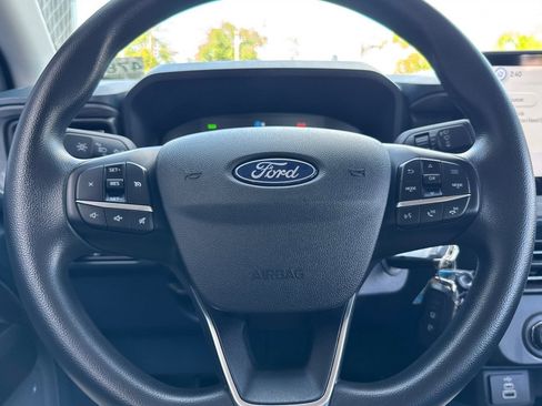 Used 2025 Ford Maverick XL image 21