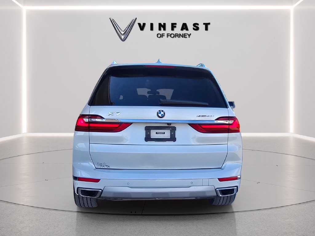 Used 2021 BMW X7 xDrive40i w/ Premium Package 2 AWD/4WD image 4