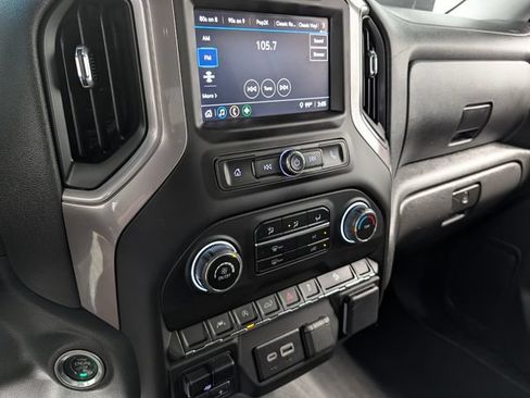 Certified 2023 Chevrolet Silverado 1500 Custom Trail Boss w/ LPO, Dark Essentials Package AWD/4WD image 21