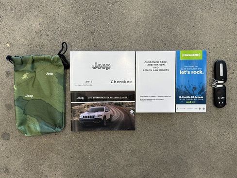 Used 2019 Jeep Cherokee High Altitude image 46