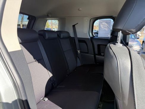 Used 2010 Toyota FJ Cruiser 4WD image 17