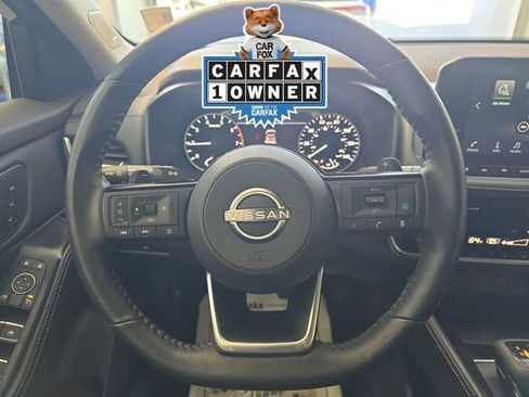 Used 2023 Nissan Rogue SL w/ SL Premium Package image 14