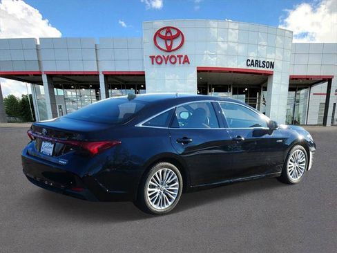Certified 2020 Toyota Avalon Limited image 5