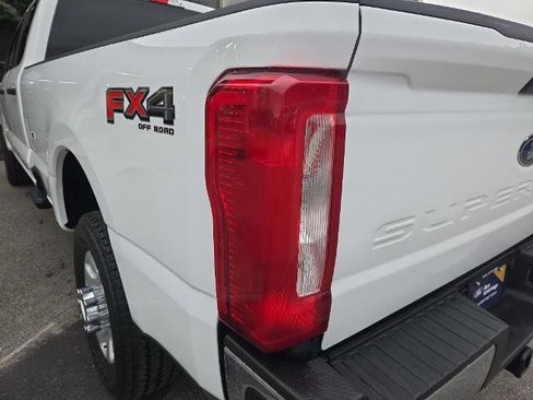 Certified 2024 Ford F350 XLT w/ FX4 Off-Road Package image 7