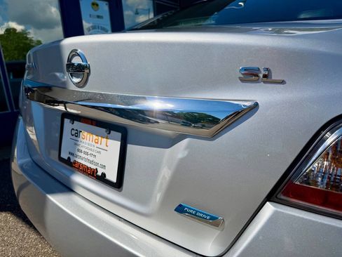 Used 2014 Nissan Altima 2.5 SL w/ Technology Package FWD image 11