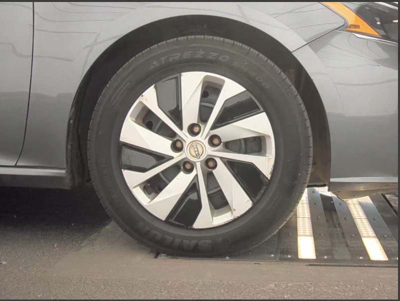 Used 2023 Nissan Altima 2.5 S FWD image 11