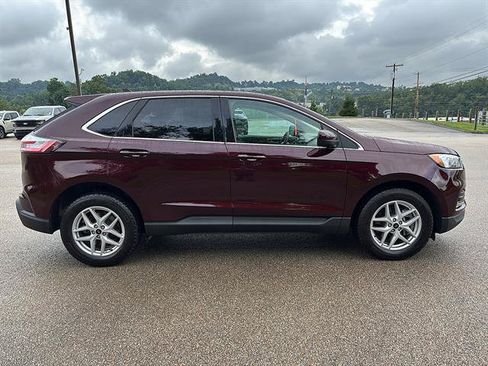 Certified 2024 Ford Edge SEL w/ Convenience Package AWD/4WD image 5