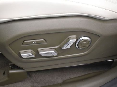 Used 2025 Hyundai Santa Fe Calligraphy FWD image 19