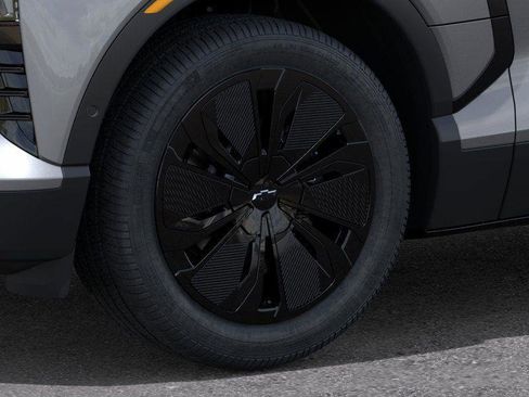 New 2026 Chevrolet Blazer EV LT image 9