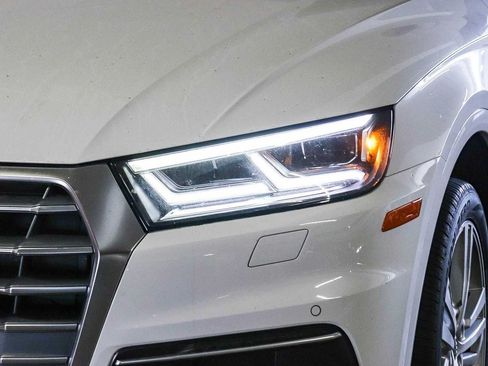 Used 2019 Audi Q5 2.0T Premium Plus w/ Premium Plus Package AWD/4WD image 7
