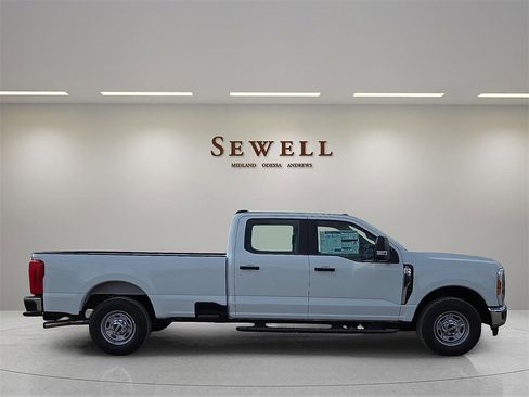 New 2025 Ford F250 XL w/ XL Driver Assist Package image 5