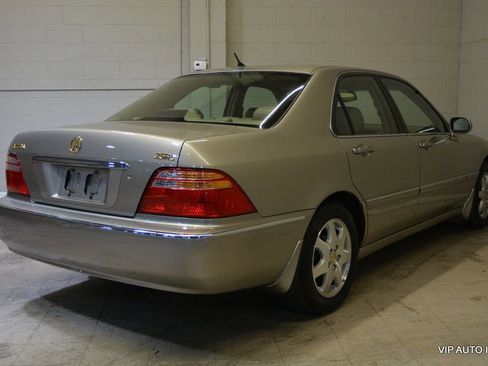 Used 2002 Acura RL image 4