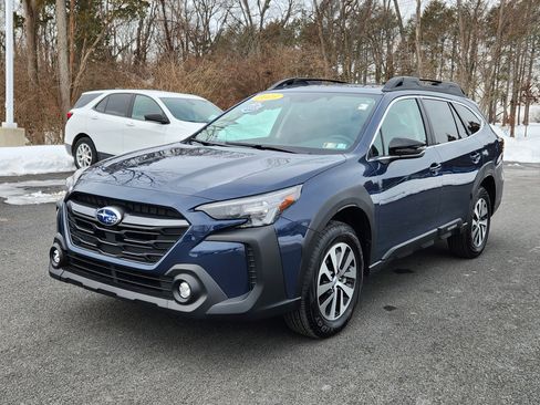 Certified 2025 Subaru Outback Premium image 2