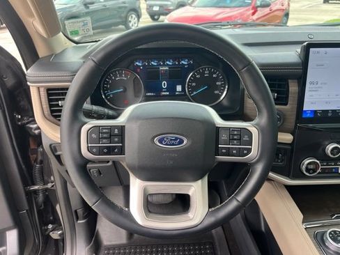 Used 2023 Ford Expedition Max Limited AWD/4WD image 17