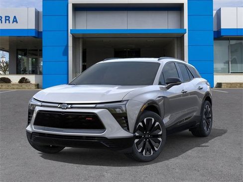 New 2025 Chevrolet Blazer EV RS image 6