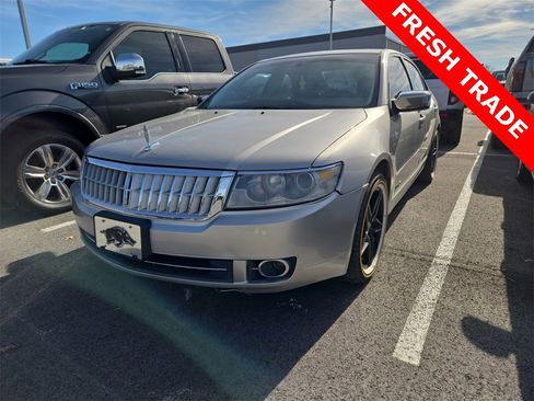 Used 2007 Lincoln MKZ image 1