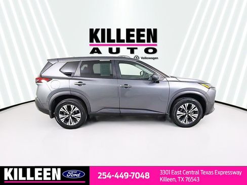 Used 2022 Nissan Rogue SV image 9