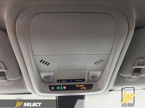 Used 2021 Chevrolet Equinox LS w/ LS Convenience Package AWD/4WD image 26