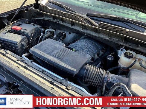 Used 2025 GMC Sierra 1500 SLT image 27