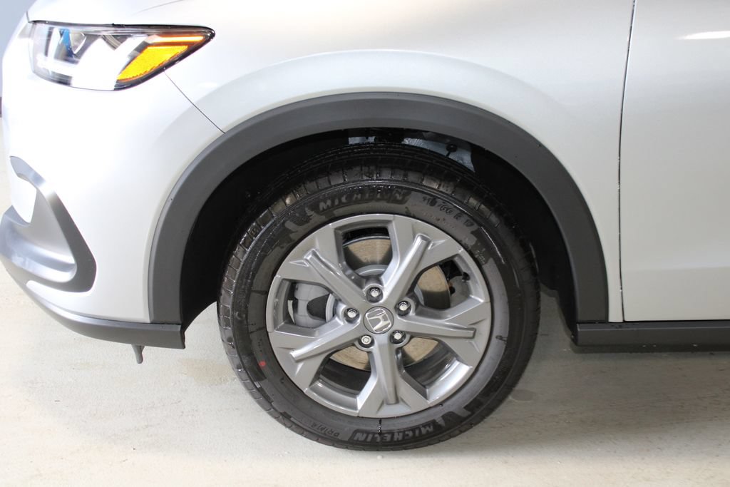 New 2027 Honda HR-V LX image 4