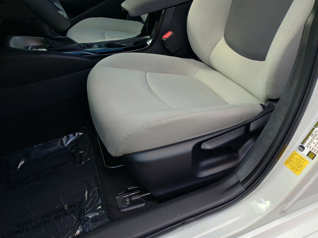 Used 2020 Toyota Corolla L FWD image 12