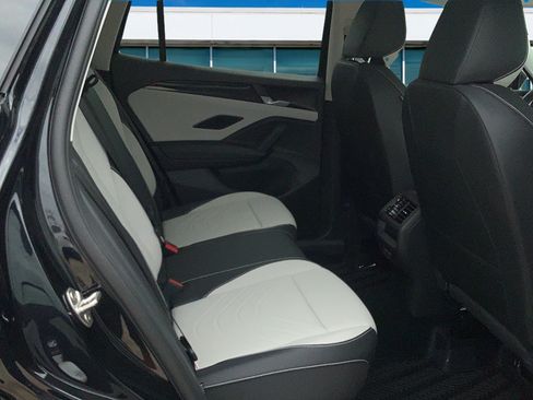 New 2026 Volkswagen Tiguan SE AWD/4WD image 13