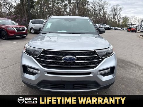 Used 2020 Ford Explorer XLT w/ Equipment Group 202A image 10