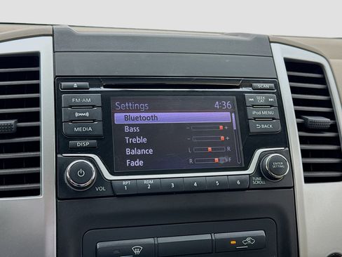 Used 2017 Nissan Frontier SV RWD image 9