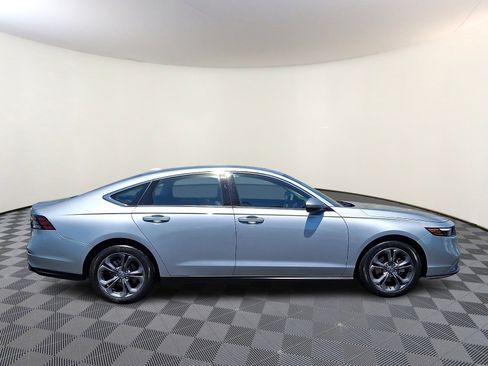 Used 2023 Honda Accord EX image 8