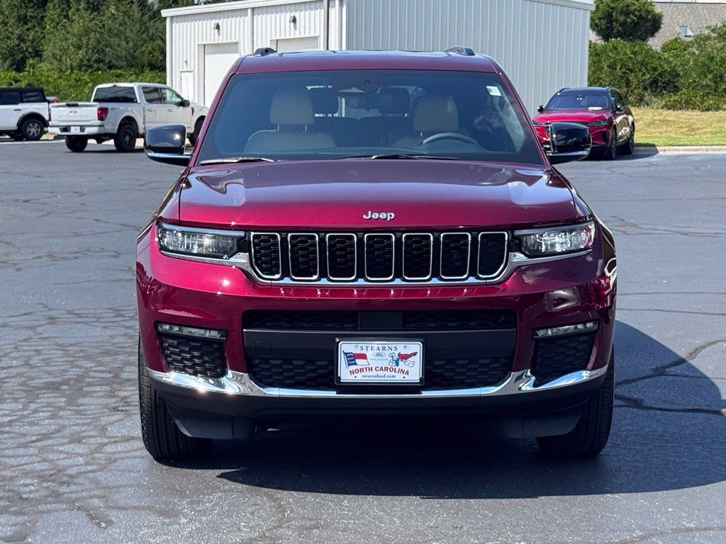 Used 2024 Jeep Grand Cherokee L Limited RWD image 20