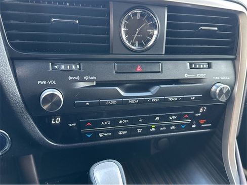 Used 2017 Lexus RX 450h AWD image 29