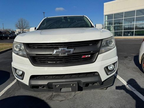 Used 2017 Chevrolet Colorado Z71 image 2
